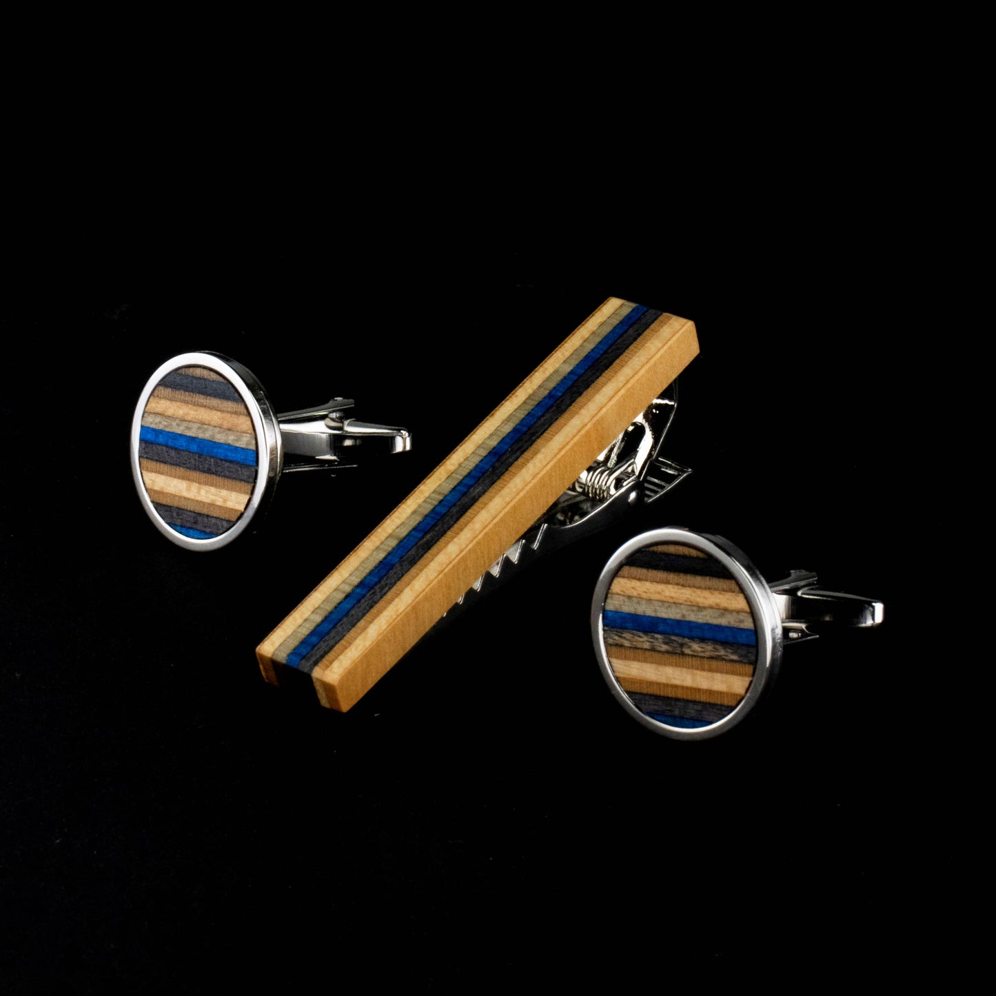 Krawattenklammer-Set aus Holz, hergestellt aus recycelten Skateboards